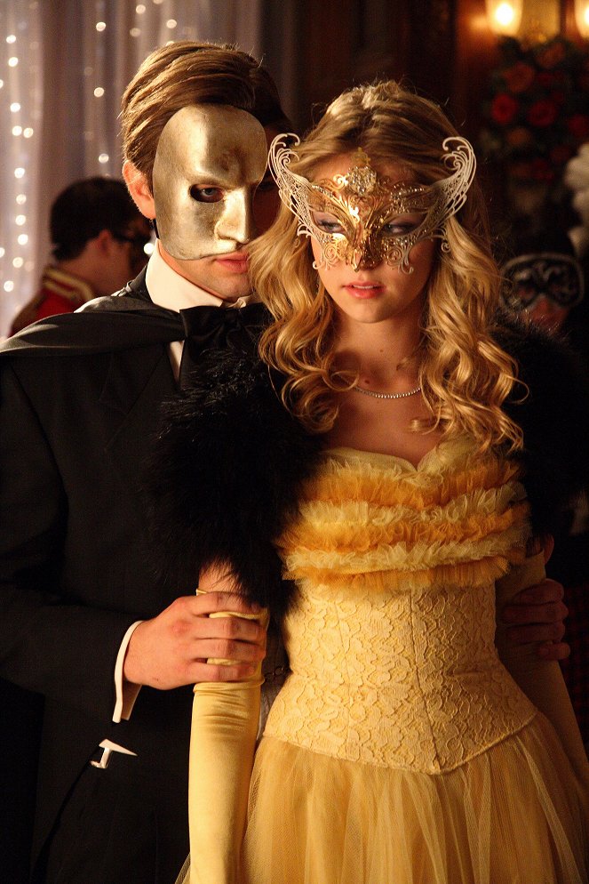 Gossip Girl - Season 1 - Der Maskenball - Filmfotos - Chace Crawford, Taylor Momsen