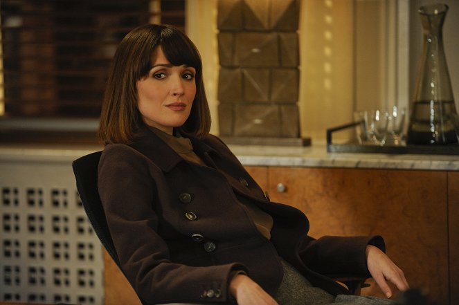 Damages - I Like Your Chair - Photos - Rose Byrne