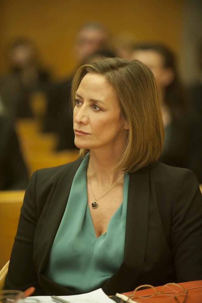 Damages - But You Don't Do That Anymore - De la película - Janet McTeer