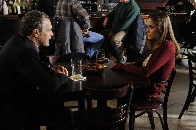 Damages - Season 3 - All That Crap About Your Family - Photos - Tate Donovan, Rose Byrne