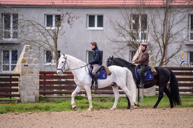 Českem na koňském hřbetu - Kůň pro prezidenta - Filmfotók