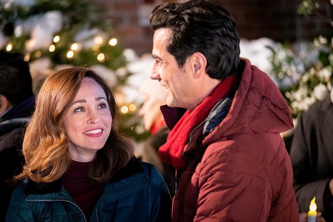 A Glenbrooke Christmas - Photos - Autumn Reeser, Antonio Cupo