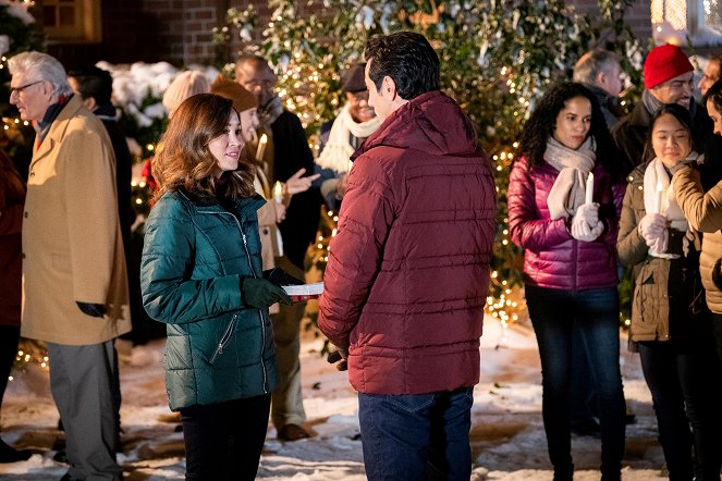 A Glenbrooke Christmas - Z filmu - Autumn Reeser, Antonio Cupo