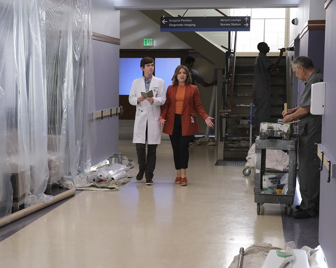 The Good Doctor - Piece of Cake - Photos - Freddie Highmore, Paige Spara