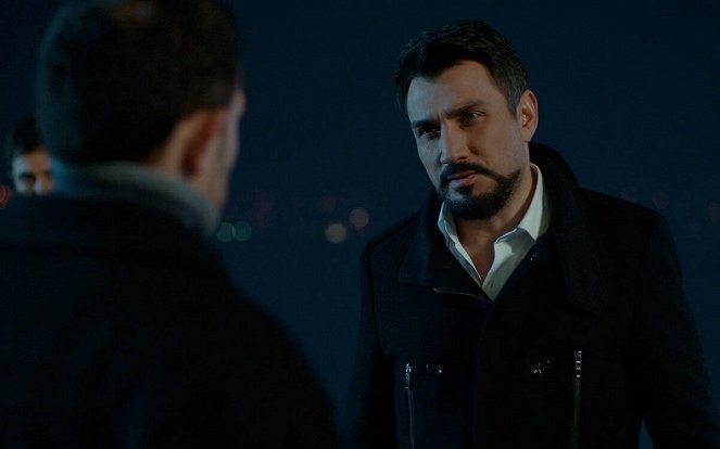 Kurtlar Vadisi: Pusu - Season 10 - Episode 28 - Z filmu - Cahit Kayaoğlu