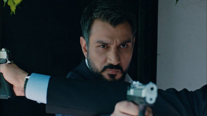 Kurtlar Vadisi: Pusu - Episode 34 - Van film - Cahit Kayaoğlu