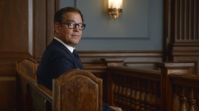 Bull - The Head of the Goat - Photos - Michael Weatherly