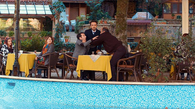 Ver Elini Aşk - Episode 10 - Film