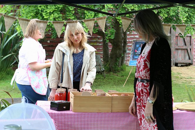 The Brokenwood Mysteries - Something Nasty in the Market - Photos - Fern Sutherland