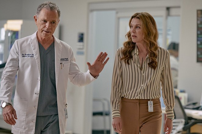 The Resident - Photos - Bruce Greenwood, Jane Leeves