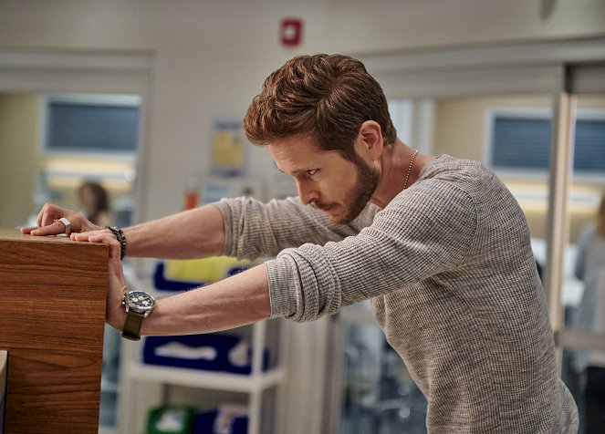 The Resident - Season 5 - The Long and Winding Road - Photos - Matt Czuchry