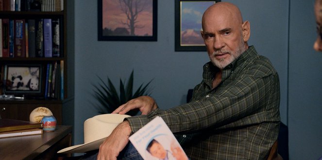 Walker - Four Stones in Hand - Filmfotos - Mitch Pileggi