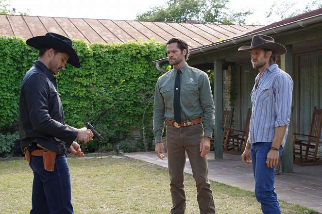 Walker - Defend the Ranch - De la película - Austin Nichols, Jared Padalecki, Matt Barr