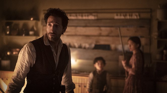 Chapelwaite - Hold the Night - Film - Adrien Brody