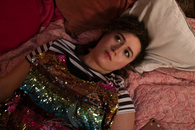 Egy ágyban a sztárral - Winter - Filmfotók - Rose Matafeo
