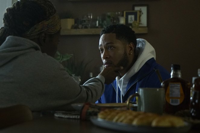 The Chi - Season 4 - The Spook Who Sat by the Door - Photos