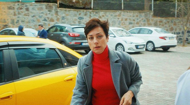 Bir Litre Gözyasi - Episode 7 - De la película - Sanem Çelik