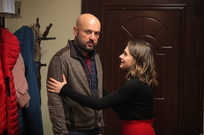 One Liter Tear - Episode 8 - Photos - Tolga Tekin, Miray Daner