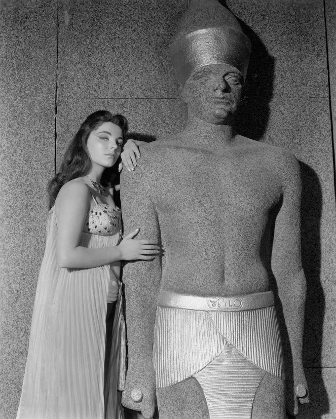 Land of the Pharaohs - Promo - Joan Collins