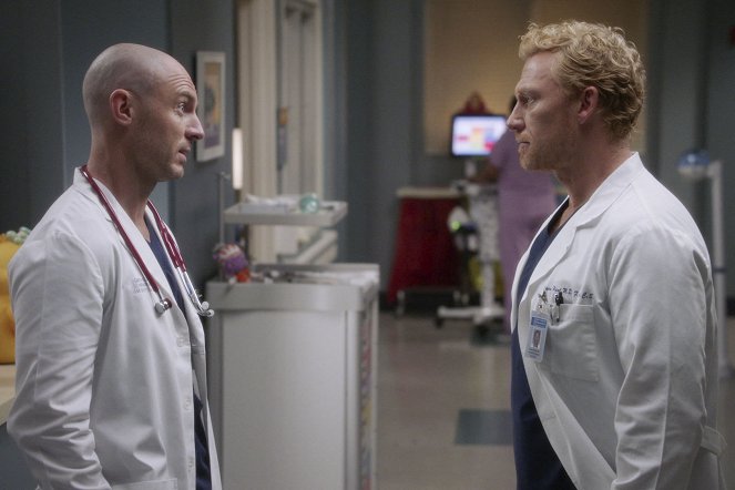 Grey's Anatomy - Die jungen Ärzte - Season 18 - Zukunftsaussichten - Filmfotos - Richard Flood, Kevin McKidd
