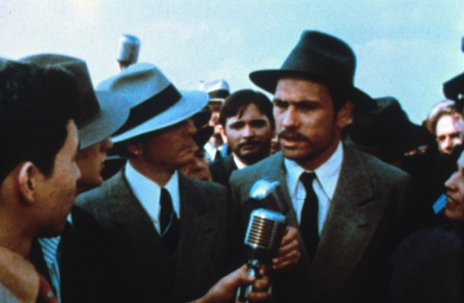 The Amazing Howard Hughes - Film