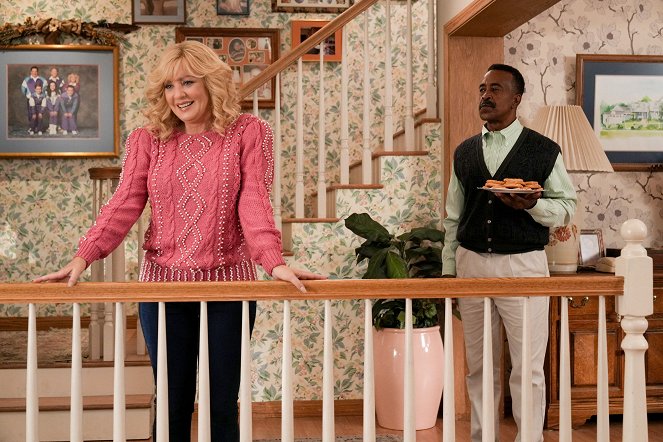 The Goldbergs - The William Penn Years - Photos - Wendi McLendon-Covey, Tim Meadows
