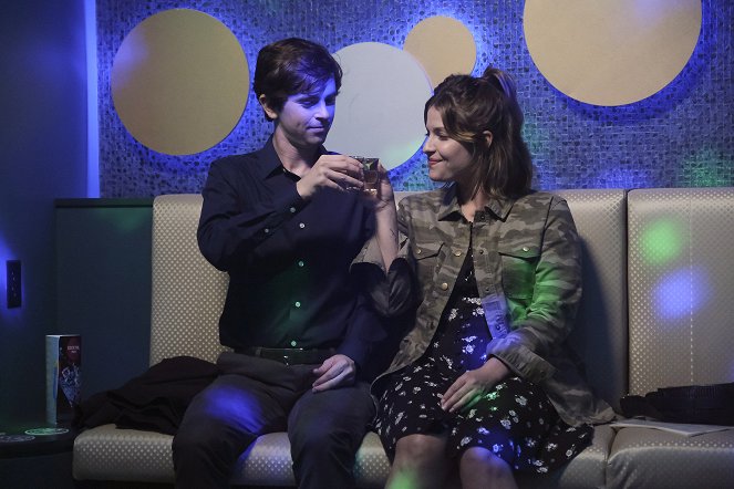 The Good Doctor - Measure of Intelligence - Photos - Freddie Highmore, Paige Spara