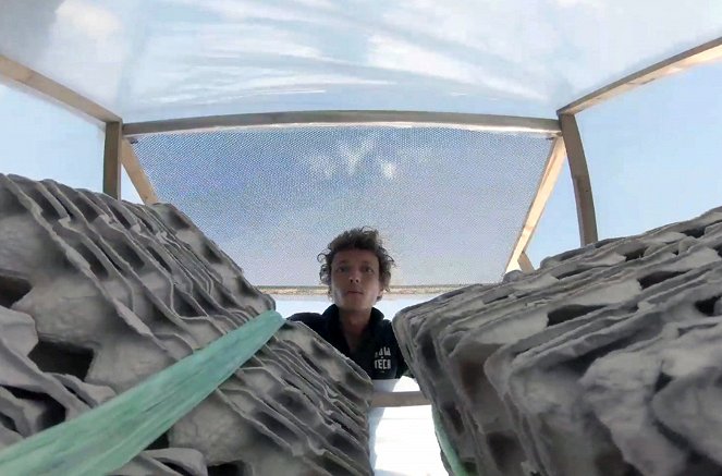 Als Selbstversorger auf dem Bambusfloß - Filmfotos