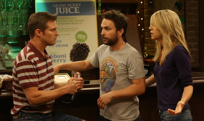 It's Always Sunny in Philadelphia - Mac and Dennis Buy a Timeshare - Z filmu - Travis Schuldt, Charlie Day, Kaitlin Olson