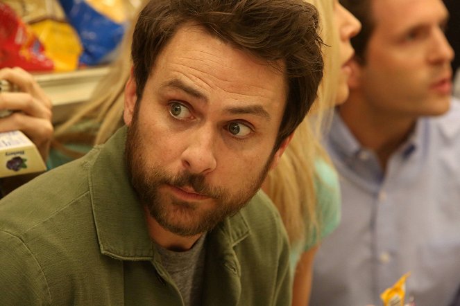 It's Always Sunny in Philadelphia - Season 9 - The Gang Saves the Day - Photos - Charlie Day