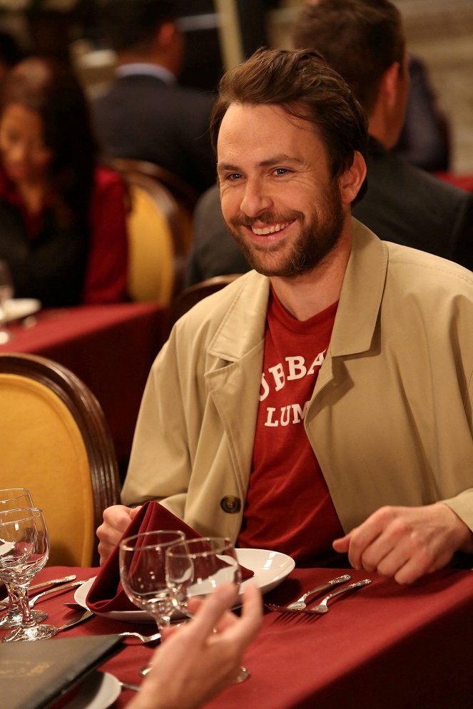It's Always Sunny in Philadelphia - The Gang Spies Like U.S. - Photos - Charlie Day