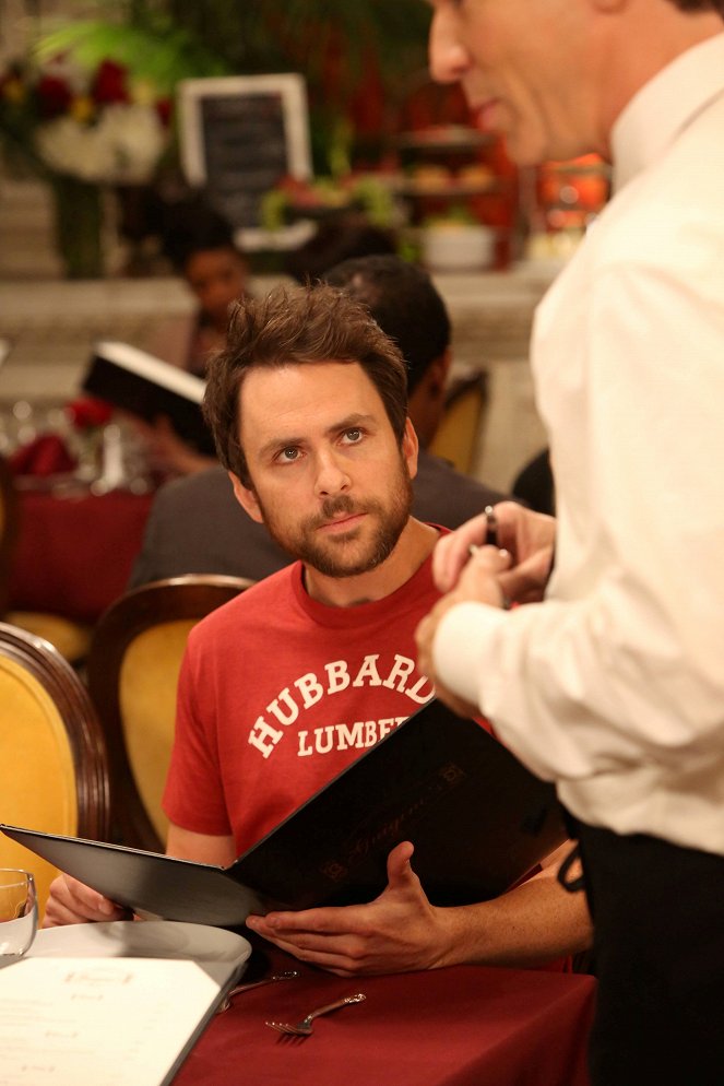 It's Always Sunny in Philadelphia - The Gang Spies Like U.S. - Photos - Charlie Day