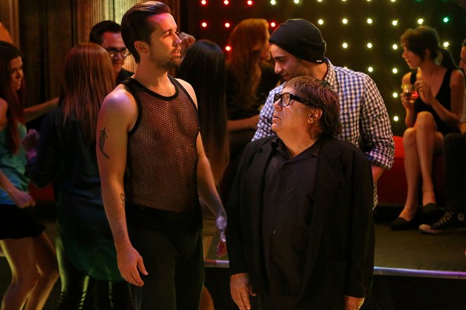 It's Always Sunny in Philadelphia - The Gang Misses the Boat - Photos - Rob McElhenney, Danny DeVito