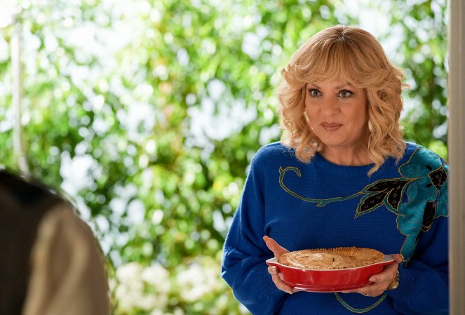 The Goldbergs - Season 9 - An Itch Like No Other - Photos - Wendi McLendon-Covey
