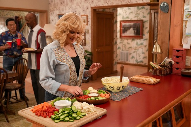 The Goldbergs - An Itch Like No Other - Photos - Wendi McLendon-Covey