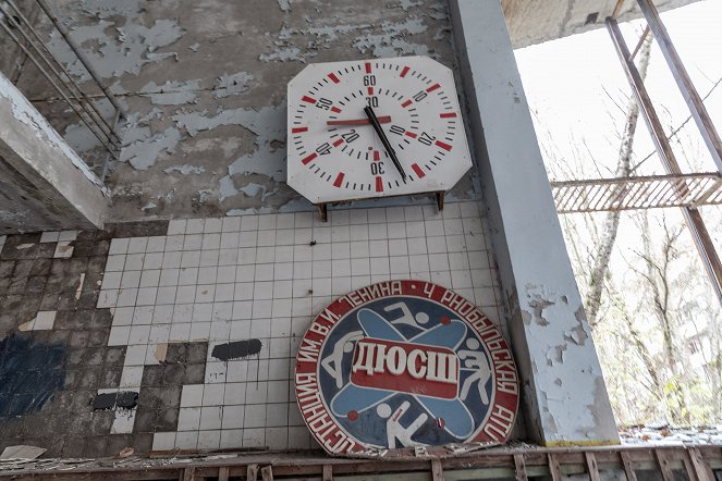 Inside Chernobyl with Ben Fogle - Van film