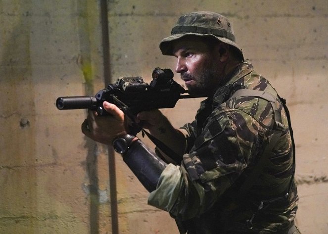 SEAL Team - Season 5 - Trust, but Verify: Part 1 - Kuvat elokuvasta - David Boreanaz