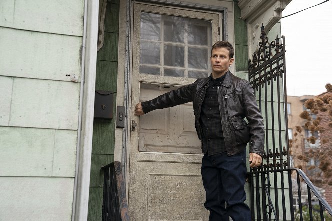 Blue Bloods - Crime Scene New York - In Too Deep - Photos - Will Estes