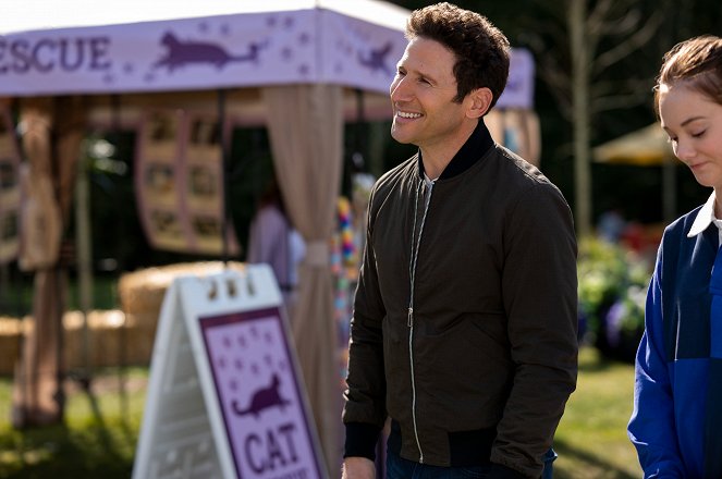 The Baby-Sitters Club - Season 2 - Kristy and the Snobs - Photos - Mark Feuerstein, Sophie Grace