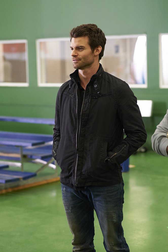 Saving Hope - Why Waste Time - Photos