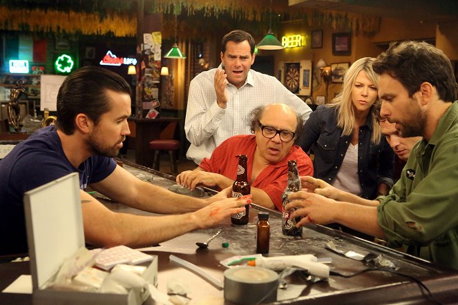 Elämää Philadelphiassa - Pelien peli - Kuvat elokuvasta - Rob McElhenney, Andy Buckley, Danny DeVito, Kaitlin Olson, Charlie Day