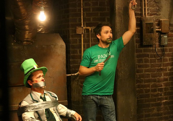 It's Always Sunny in Philadelphia - Charlie Catches a Leprechaun - De la película - Charlie Day