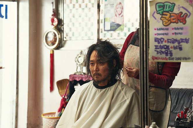 Ojingeo geim - Yksi onnekas päivä - Kuvat elokuvasta - Jung-jae Lee