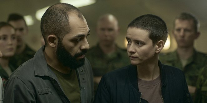 Érkezés a sötétségbe - Season 2 - Zara - Filmfotók