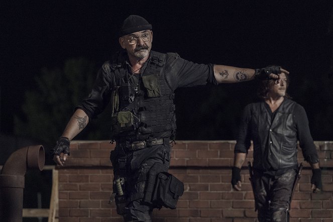 The Walking Dead - For Blood - Photos - Ritchie Coster, Norman Reedus