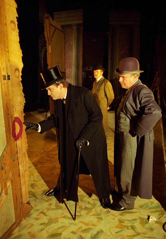 The Memoirs of Sherlock Holmes - The Red Circle - De la película - Jeremy Brett, Edward Hardwicke