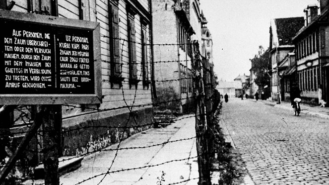 Příběhy 20. století - Ghetto Theresienstadt a transporty na východ - Filmfotók