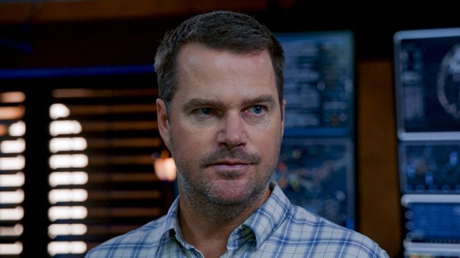 NCIS: Los Angeles - Season 13 - Indentured - Photos - Chris O'Donnell