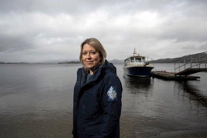 Annika - Promoción - Nicola Walker