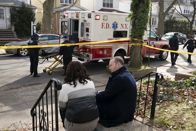 Blue Bloods - Crime Scene New York - Season 11 - For Whom the Bell Tolls - Photos - Donnie Wahlberg